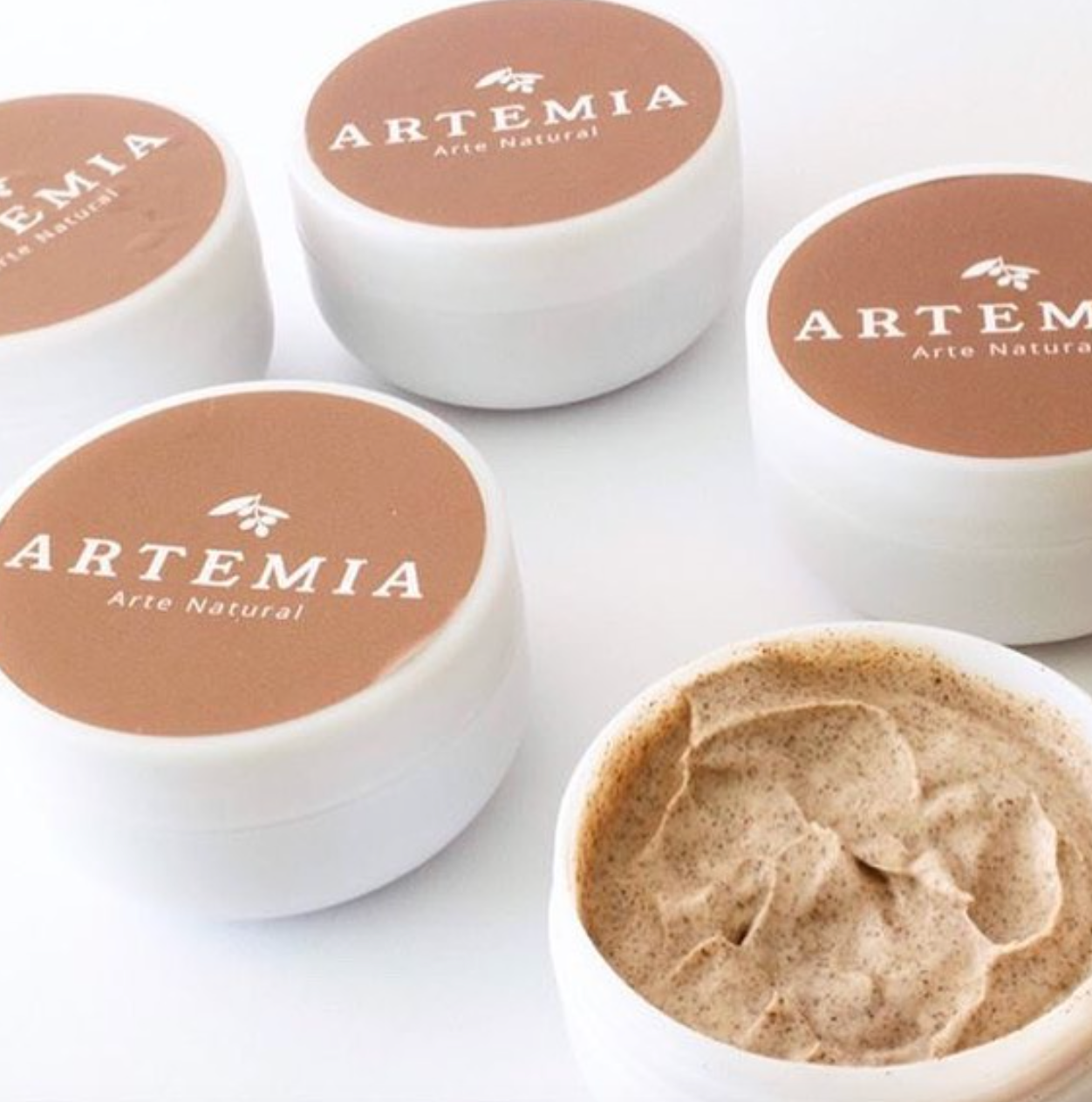 Exfoliante facial de nuez